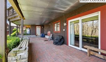 792 Pigeon Roost Rd, Banner Elk, NC 28604