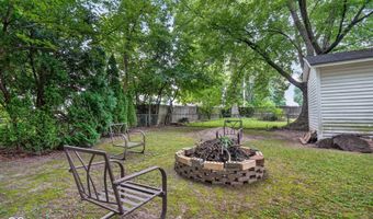 2607 E 8th St, Anderson, IN 46012
