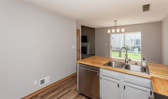 4144 Eisenhower Ln 1, Ames, IA 50010