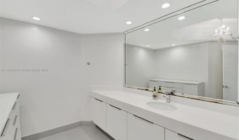 2000 Island Blvd 808, Aventura, FL 33160