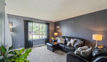 2914 SW Glenbrooke Blvd, Ankeny, IA 50023