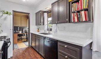2719 E Tiffin Ave, Des Moines, IA 50317