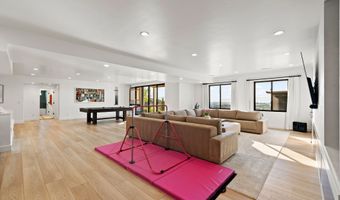 348 E HIDDEN LAKE Dr, Bountiful, UT 84010