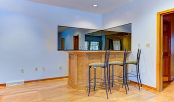 9 University Pl, Amsterdam, NY 12010