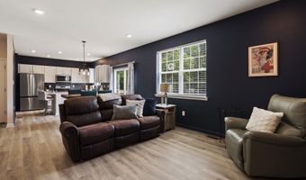 34 Phoebe Dr, Barnegat, NJ 08005
