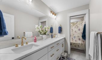 16294 HUNTER Ave, Oregon City, OR 97045