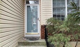 2322 Fox Meadow Dr, Allentown, PA 18104