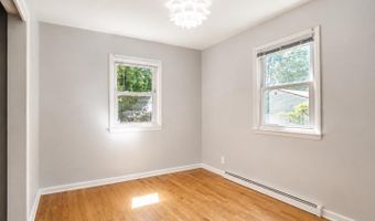 1844 S JEFFERSON St, Appleton, WI 54915