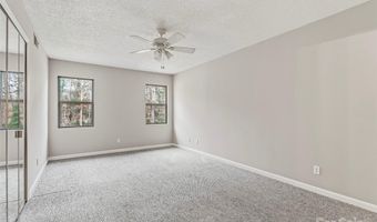 102 Abbey Cir, Asheville, NC 28805