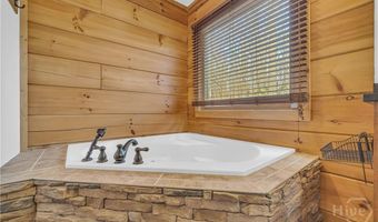 928 Hawkins Rd, Homer, GA 30547