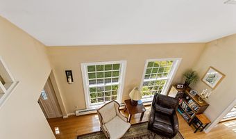 31 Pheasant Run Rd, Belgrade, ME 04917