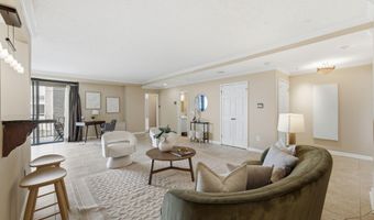 4141 N HENDERSON Rd 1026, Arlington, VA 22203