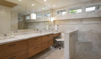 68-1375 PAUOA Rd F2, Kamuela, HI 96743
