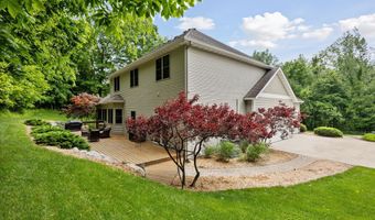 2240 Watercrest Dr NE, Ada, MI 49301