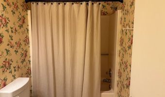 1351 Reynolds St, Bainbridge, GA 39817