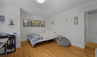 56 Somerset St, East Greenwich, RI 02818