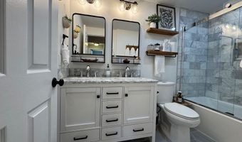 2120 S LOWELL St, Arlington, VA 22204