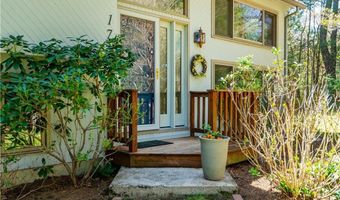 173 Whaley Hollow Rd, Coventry, RI 02891