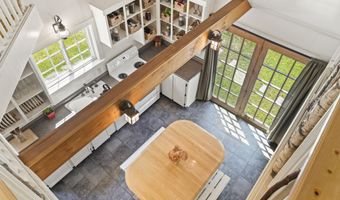 11 Old County Rd, Appleton, ME 04862