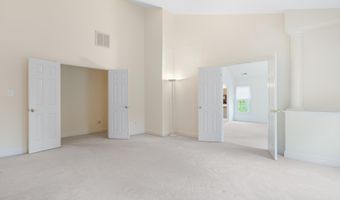 10604 MAPLECREST Ln, Potomac, MD 20854