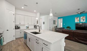 5923 SILVER SUN Dr, Apollo Beach, FL 33572