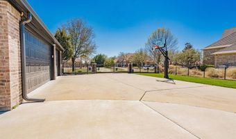 13 Kensington Dr, Heath, TX 75032