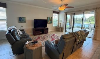 352 LAUREL FALLS Dr, Apollo Beach, FL 33572