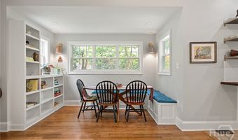 160 Crestview Cir, Athens, GA 30606