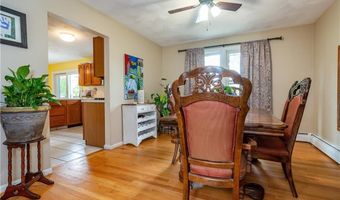 65 Jeri Lynn Cir, Warwick, RI 02886
