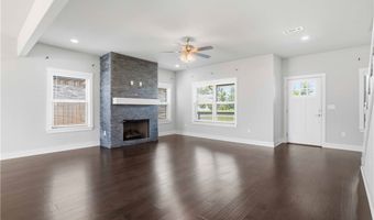 1951 Edgewood Rd, Bentonville, AR 72713