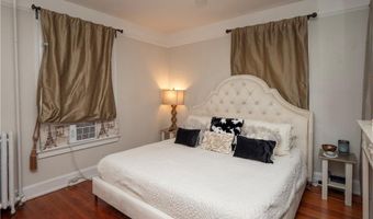 1 Pell St, Newport, RI 02840