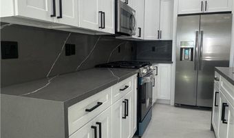 949 Harbor Dr, Bullhead City, AZ 86442