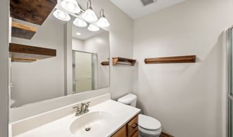 2805 NW Park Ln, Ankeny, IA 50023