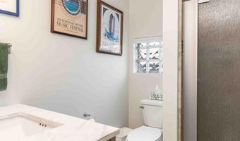 217 S PARK Ave, Aztec, NM 87410