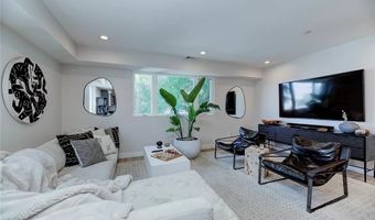 2153 S West View St, Los Angeles, CA 90016
