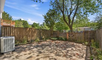 4626 BRENTLEIGH Ct, Annandale, VA 22003
