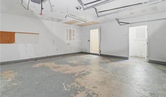 6735 Marlborough Cir S, Atlanta, GA 30349