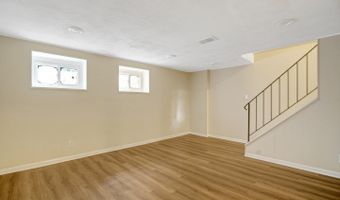 3364 S WAKEFIELD St #A, Arlington, VA 22206