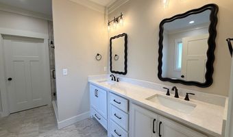 2302 Thomas St, Adel, GA 31620