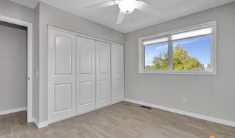 2215 Sunburst Cir, Anchorage, AK 99501