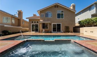 7520 E Toyon Ln, Anaheim, CA 92808