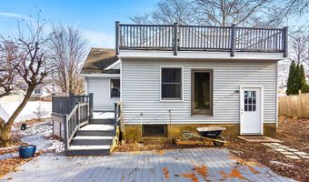 76 9th St, Belford, NJ 07718