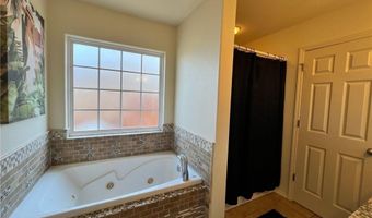 4305 SW Limestone Ave, Bentonville, AR 72712
