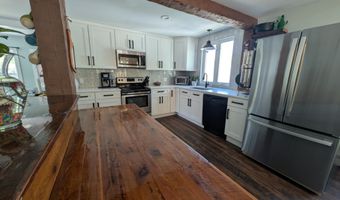 8 Main St, Bennington, NH 03442