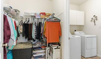 16 RACCOON Ln, Barnegat, NJ 08005