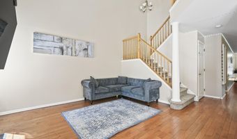 172 Windsong Cir, East Brunswick, NJ 08816