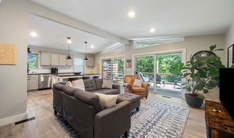 14 Gamlingay Ln, Bella Vista, AR 72714