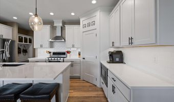 3408 NW Reinhart Dr, Ankeny, IA 50023