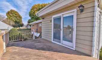 209 3rd St, Armstrong, IA 50514