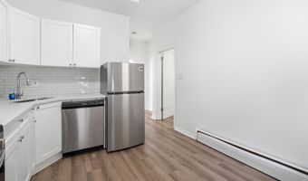 154 W 29TH St 2, Bayonne, NJ 07002